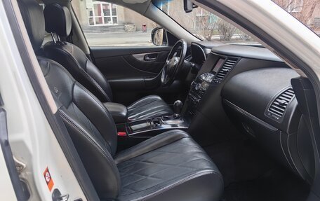 Infiniti FX II, 2009 год, 1 780 000 рублей, 12 фотография