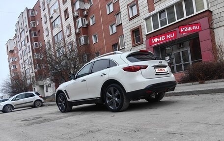 Infiniti FX II, 2009 год, 1 780 000 рублей, 10 фотография