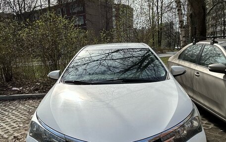 Toyota Corolla, 2014 год, 1 630 000 рублей, 3 фотография