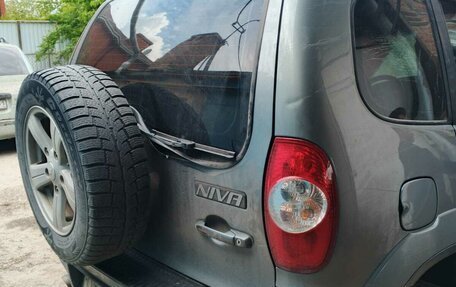 Chevrolet Niva I рестайлинг, 2013 год, 360 000 рублей, 3 фотография