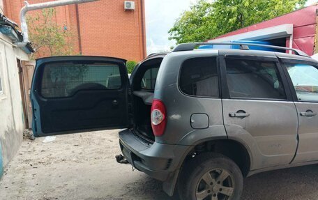 Chevrolet Niva I рестайлинг, 2013 год, 360 000 рублей, 18 фотография
