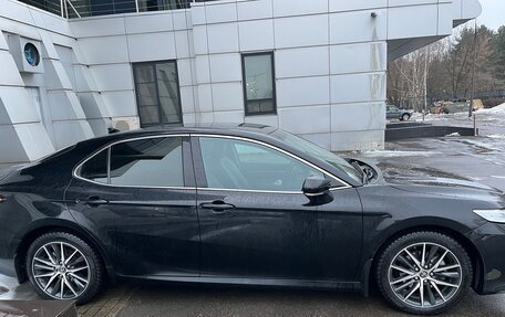 Toyota Camry, 2021 год, 4 100 000 рублей, 3 фотография