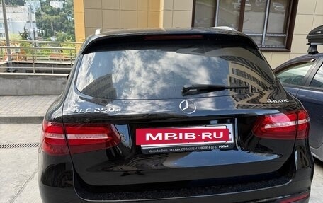 Mercedes-Benz GLC, 2015 год, 3 150 000 рублей, 2 фотография