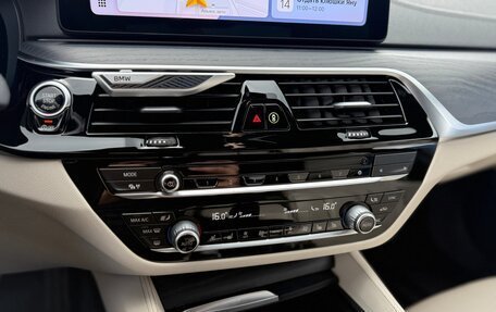 BMW 5 серия, 2020 год, 6 080 000 рублей, 12 фотография