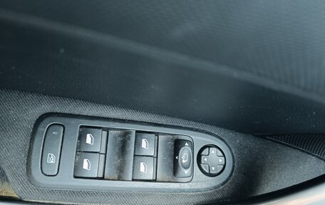 Peugeot 408 I рестайлинг, 2014 год, 800 000 рублей, 8 фотография