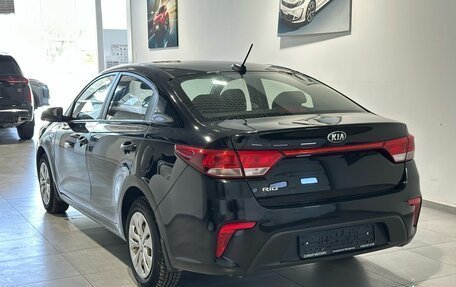 KIA Rio IV, 2018 год, 1 499 900 рублей, 4 фотография