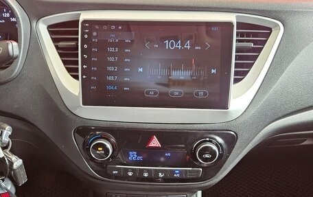 Hyundai Solaris II рестайлинг, 2019 год, 1 295 000 рублей, 11 фотография