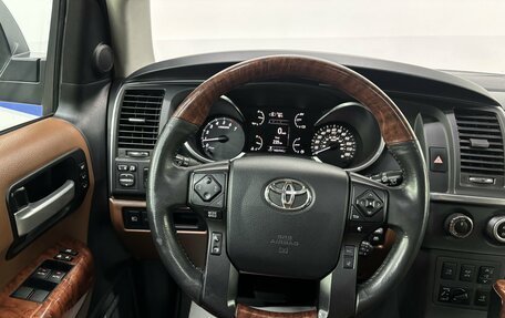 Toyota Sequoia II рестайлинг, 2018 год, 6 300 000 рублей, 10 фотография