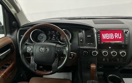 Toyota Sequoia II рестайлинг, 2018 год, 6 300 000 рублей, 9 фотография