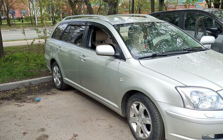 Toyota Avensis III рестайлинг, 2004 год, 780 000 рублей, 3 фотография