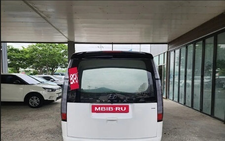 Hyundai Staria, 2022 год, 3 450 000 рублей, 2 фотография