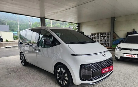 Hyundai Staria, 2022 год, 3 450 000 рублей, 3 фотография