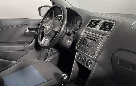 Volkswagen Polo VI (EU Market), 2013 год, 649 000 рублей, 10 фотография