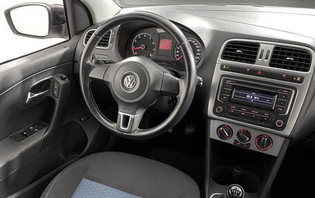 Volkswagen Polo VI (EU Market), 2013 год, 649 000 рублей, 12 фотография