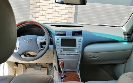 Toyota Camry, 2011 год, 1 880 000 рублей, 13 фотография