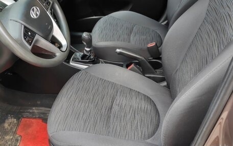 Hyundai Solaris II рестайлинг, 2016 год, 750 000 рублей, 8 фотография