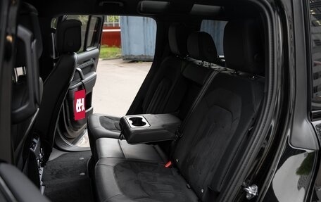 Land Rover Defender II, 2023 год, 17 500 000 рублей, 34 фотография