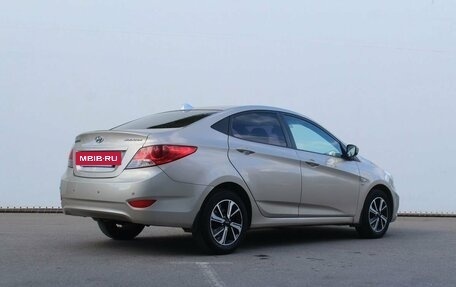 Hyundai Solaris II рестайлинг, 2011 год, 680 000 рублей, 5 фотография