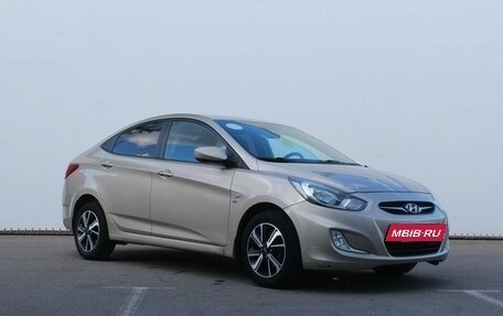 Hyundai Solaris II рестайлинг, 2011 год, 680 000 рублей, 3 фотография