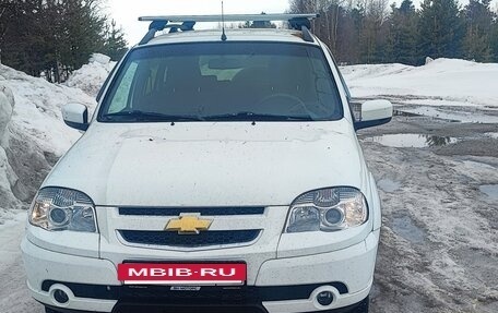 Chevrolet Niva I рестайлинг, 2016 год, 980 000 рублей, 5 фотография