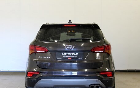 Hyundai Santa Fe III рестайлинг, 2018 год, 2 490 000 рублей, 5 фотография