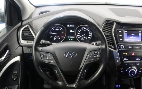 Hyundai Santa Fe III рестайлинг, 2018 год, 2 490 000 рублей, 8 фотография