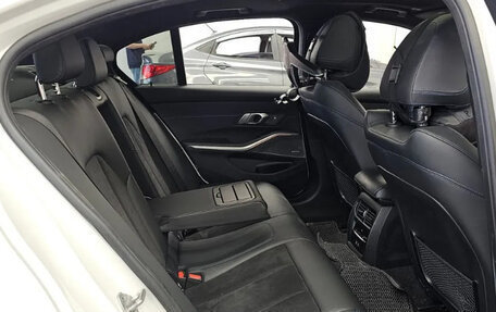 BMW 3 серия, 2021 год, 3 700 000 рублей, 12 фотография