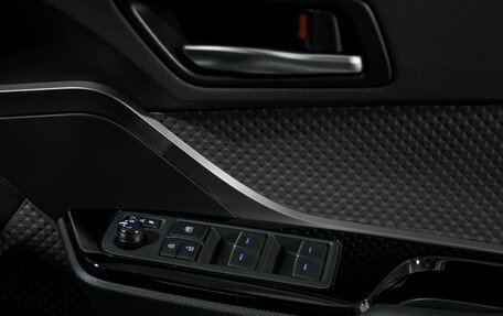 Toyota C-HR I рестайлинг, 2020 год, 2 230 000 рублей, 16 фотография