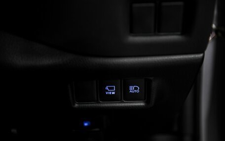 Toyota C-HR I рестайлинг, 2020 год, 2 230 000 рублей, 17 фотография