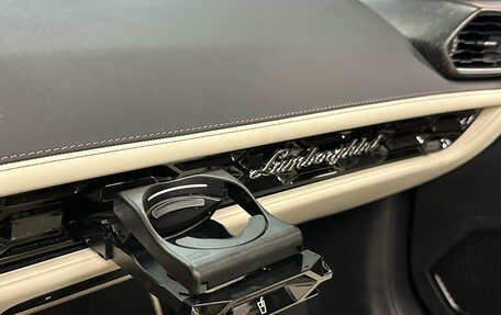 Lamborghini Huracán, 2022 год, 26 400 000 рублей, 12 фотография