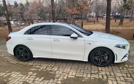 Mercedes-Benz A-Класс, 2022 год, 2 900 000 рублей, 4 фотография