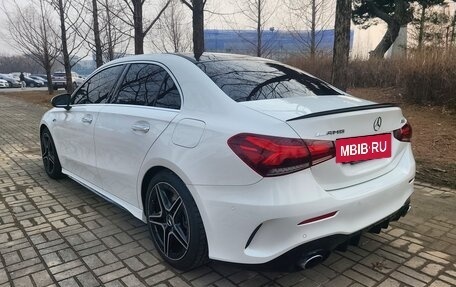 Mercedes-Benz A-Класс, 2022 год, 2 900 000 рублей, 7 фотография