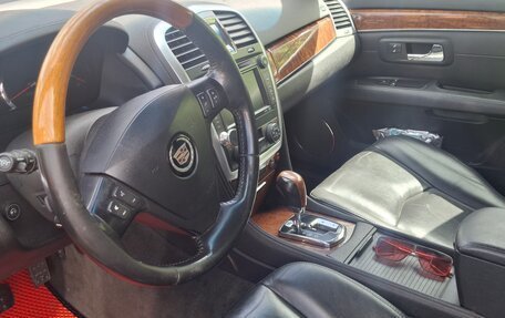 Cadillac SRX II рестайлинг, 2007 год, 530 000 рублей, 7 фотография