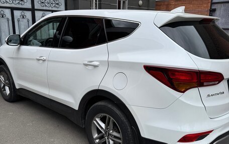 Hyundai Santa Fe III рестайлинг, 2017 год, 2 500 000 рублей, 6 фотография
