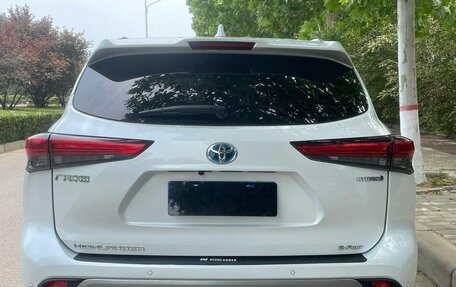 Toyota Highlander, 2022 год, 4 365 000 рублей, 5 фотография