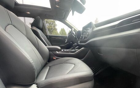 Toyota Highlander, 2022 год, 4 365 000 рублей, 14 фотография