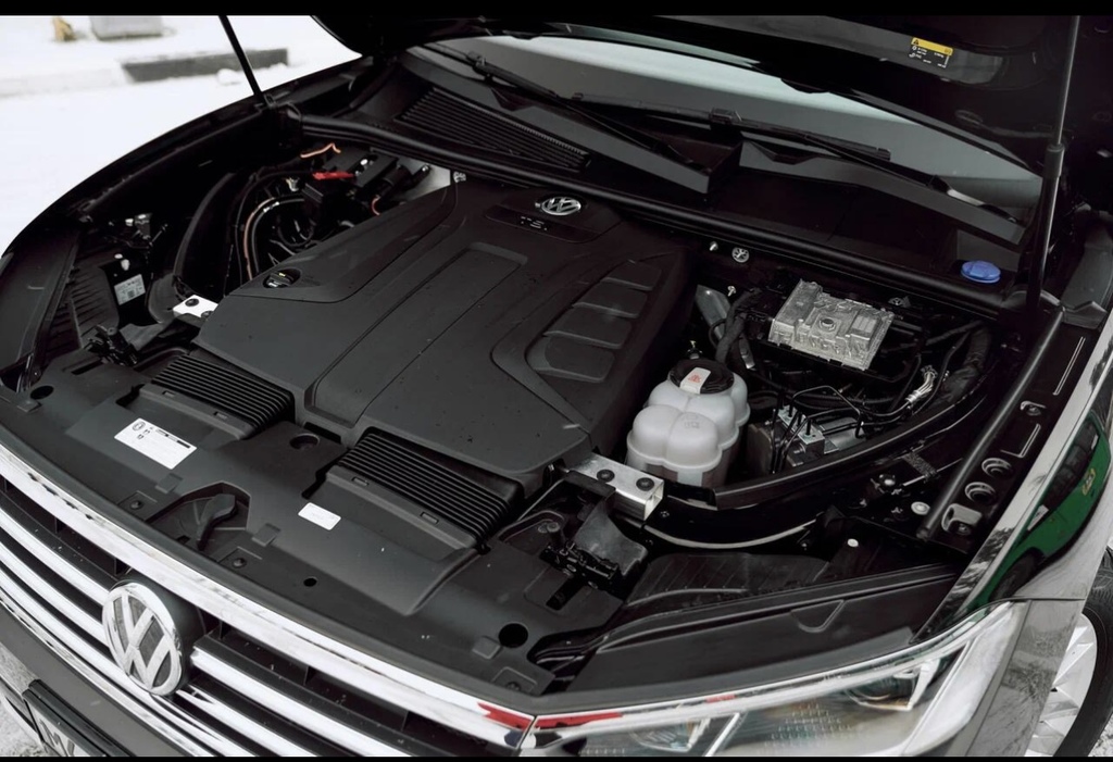 Volkswagen Touareg III, 2018 год, 4 500 000 рублей, 3 фотография