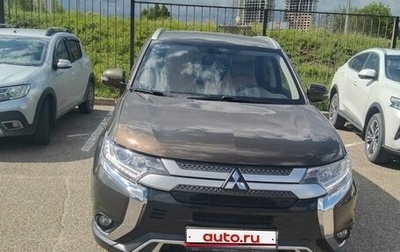 Mitsubishi Outlander III рестайлинг 3, 2020 год, 2 200 000 рублей, 1 фотография