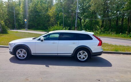 Volvo V90 Cross Country I рестайлинг, 2018 год, 2 500 000 рублей, 2 фотография