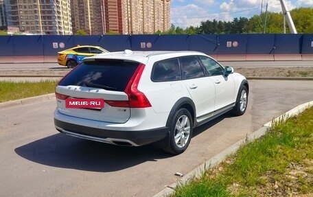 Volvo V90 Cross Country I рестайлинг, 2018 год, 2 500 000 рублей, 9 фотография