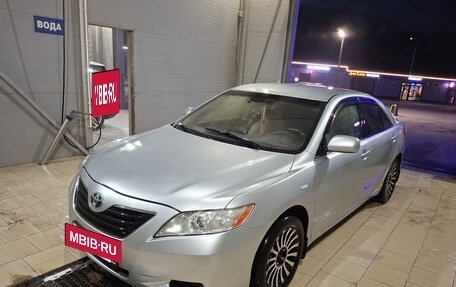 Toyota Camry, 2007 год, 650 000 рублей, 4 фотография