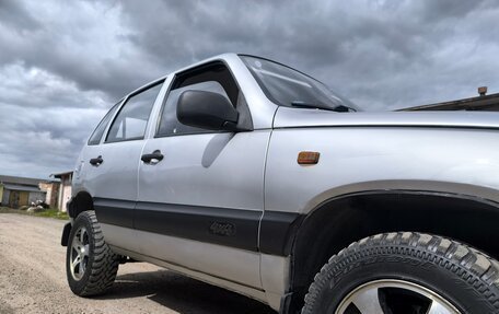 Chevrolet Niva I рестайлинг, 2004 год, 300 000 рублей, 11 фотография