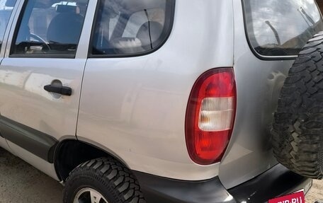 Chevrolet Niva I рестайлинг, 2004 год, 300 000 рублей, 13 фотография