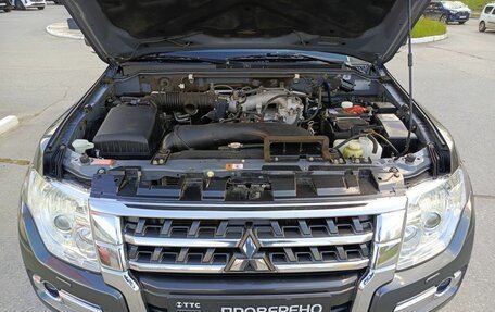 Mitsubishi Pajero IV, 2015 год, 2 282 000 рублей, 11 фотография