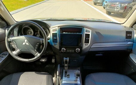 Mitsubishi Pajero IV, 2015 год, 2 282 000 рублей, 17 фотография