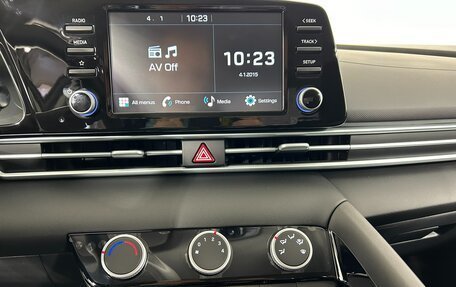 Hyundai Elantra, 2024 год, 2 470 000 рублей, 12 фотография
