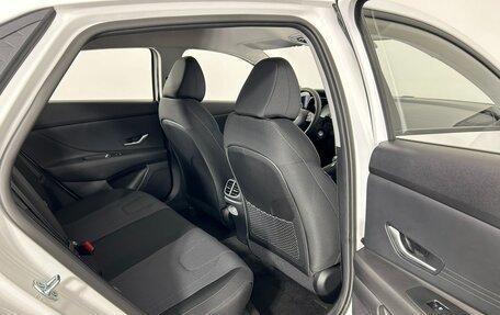Hyundai Elantra, 2024 год, 2 470 000 рублей, 16 фотография
