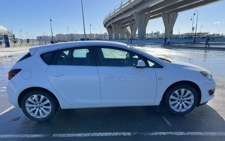 Opel Astra J, 2014 год, 1 150 000 рублей, 4 фотография
