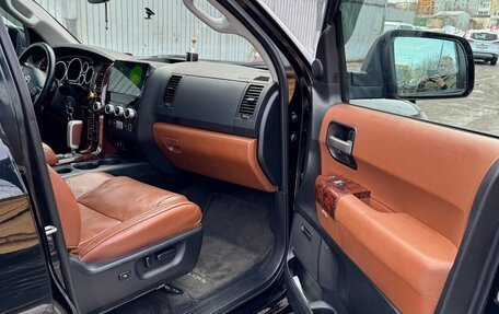 Toyota Sequoia II рестайлинг, 2009 год, 3 500 000 рублей, 19 фотография