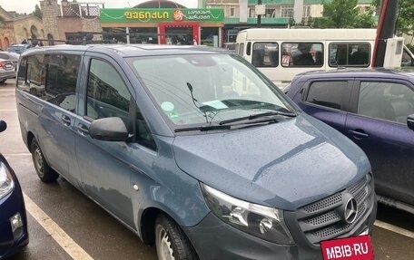 Mercedes-Benz Vito, 2020 год, 2 600 000 рублей, 4 фотография